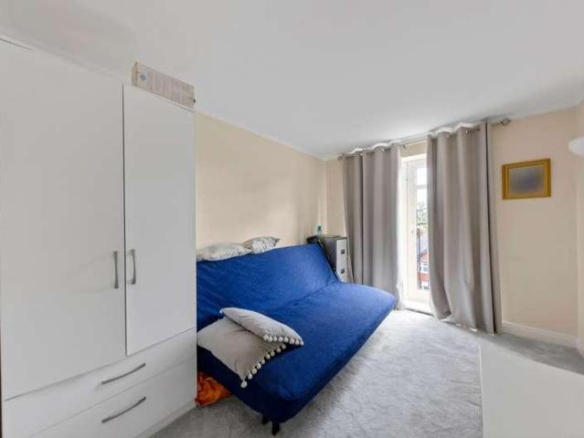 Flat for sale in Wilderspool, Warrington