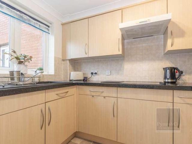 Flat for sale in Lakenham, Norwich