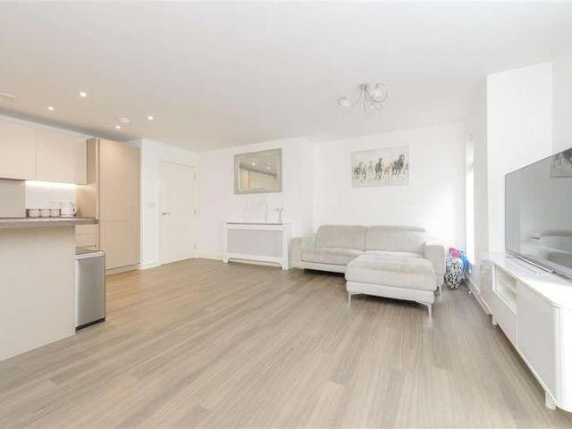 Flat for sale in Hamerton, Kent