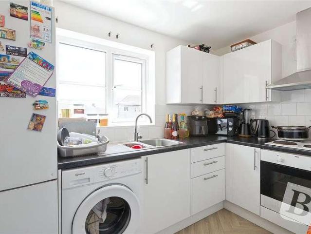 Flat for sale in Dagenham, Isle Of Man