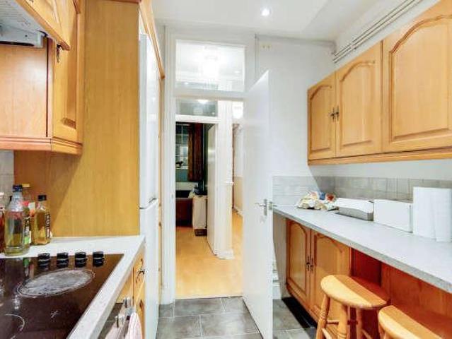 Flat for sale in King's Cross, Greater London