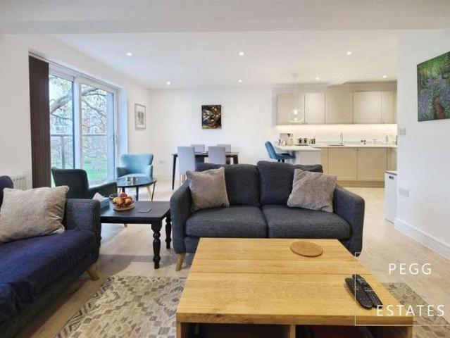 Flat for sale in St Michaels, Livermead