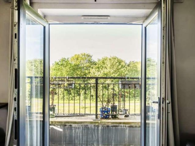 Flat for sale in Yate, South Gloucestershire