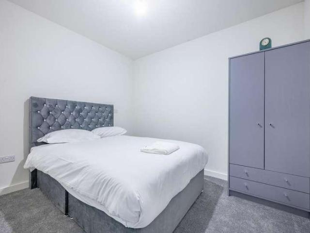Flat for sale in West Yorkshire