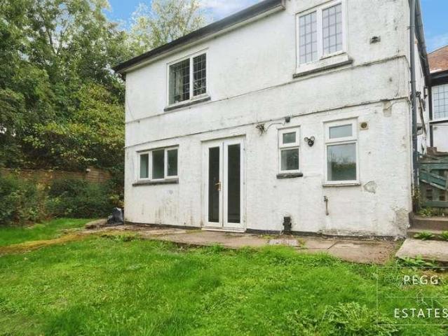 Flat for sale in Strode, Devon