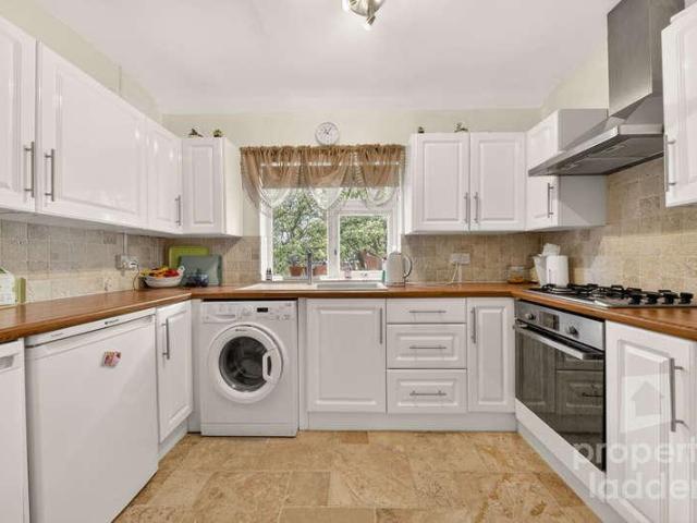 Flat for sale in Heartsease, East Bank