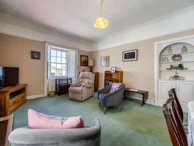 Flat for sale in Gifford, Scotland