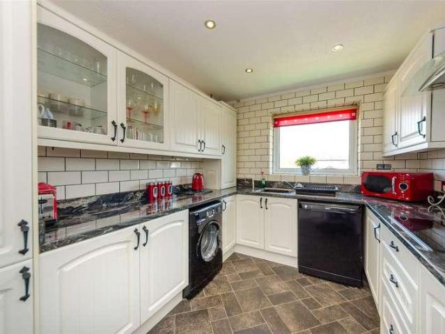 Flat for sale in Llandudno, Wales