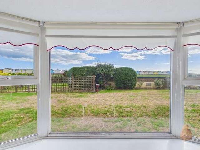 Flat for sale in Lancing, Adur