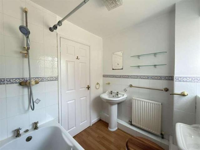 Flat for sale in Georgia, Greater Manchester
