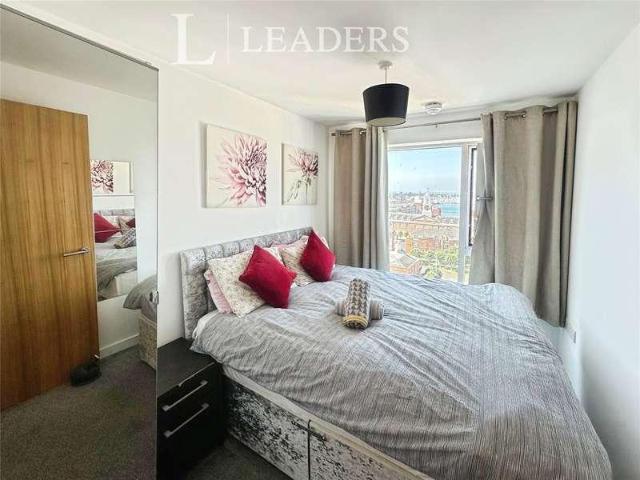 Flat for sale in Portsea, City Of Portsmouth