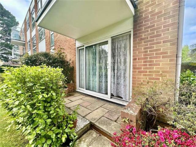 Flat for sale in West Cliff, Bournemouth