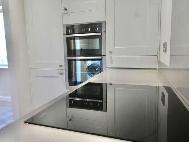 Flat for sale in Page Hill, Buckingham