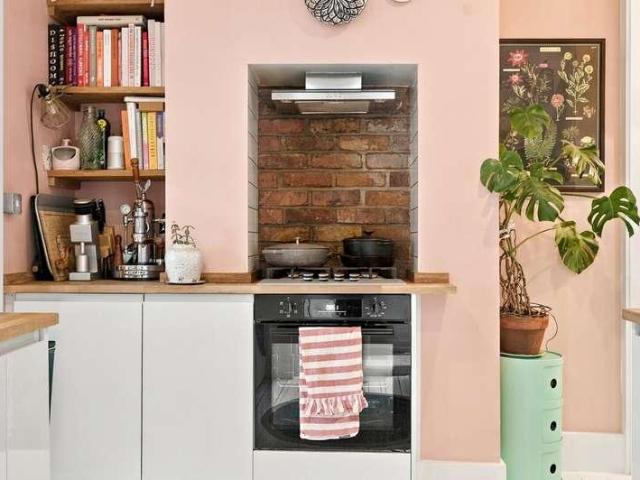 Flat for sale in Leyton, Greater London