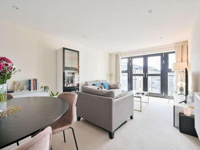 Flat for sale in Welwyn Garden City, Welwyn Hatfield