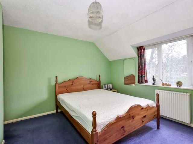 Flat for sale in North Watford, Hertfordshire