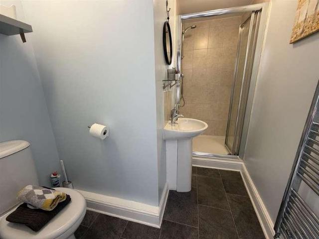 Flat for sale in Beaumaris