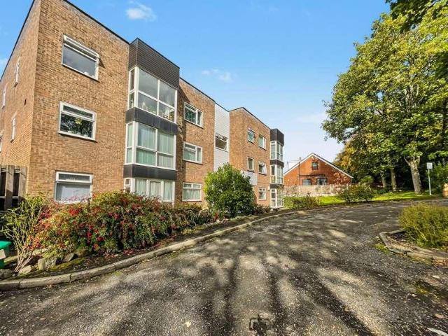 Flat for sale in Prestwich, Bury