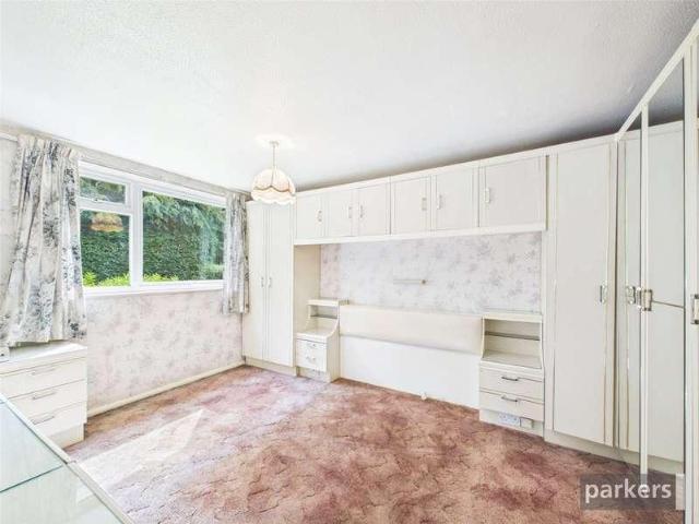 Flat for sale in Reading