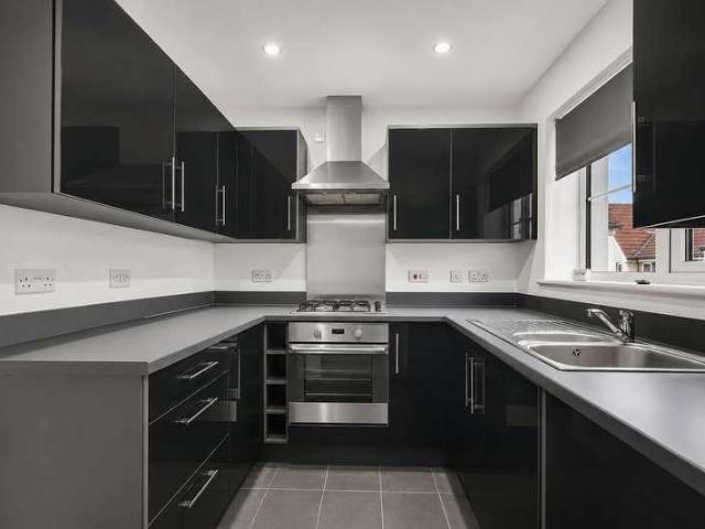 Flat for sale in Essex