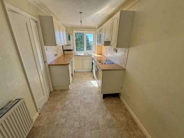 Flat for sale in Worle, Weston-super-mare