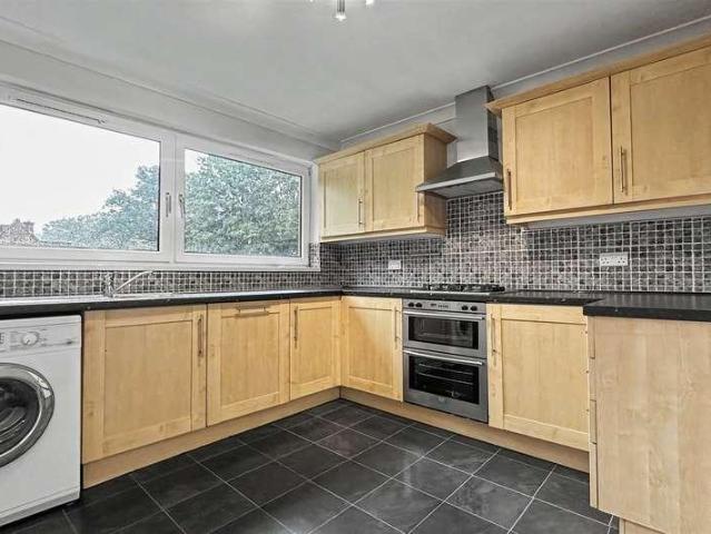 Flat for sale in Helford, Hampshire
