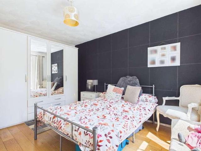 Flat for sale in Hangleton