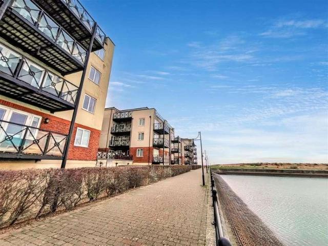 Flat for sale in Sovereign Harbour, Eastbourne
