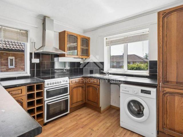 Flat for sale in Chesham, Asheridge
