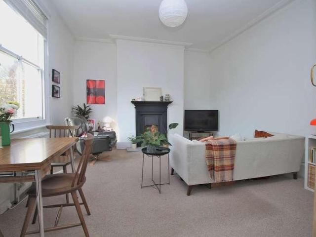 Flat for sale in Brunswick