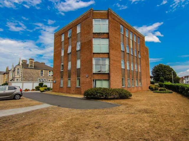 Flat for sale in Weston-super-mare, North Somerset