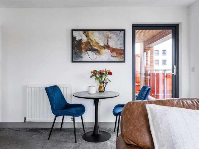 Flat for sale in Paintworks, Bristol