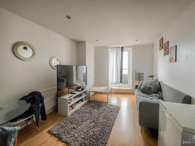 Flat for sale in Bordesley, West Midlands