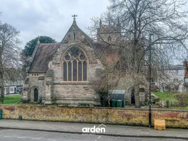 Flat for sale in Alderminster, Warwickshire