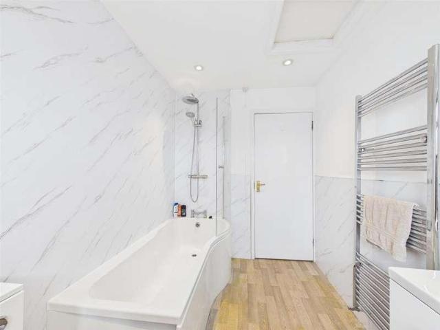Flat for sale in Liscard