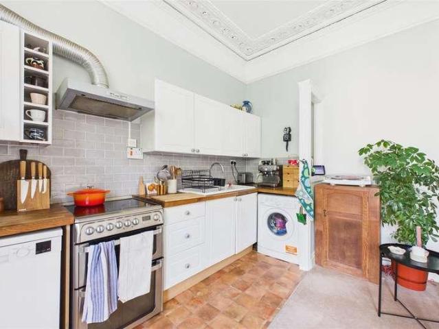 Flat for sale in Kingsdown, Feckenham