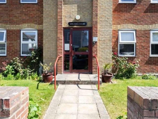Flat for sale in Hythe, Folkestone