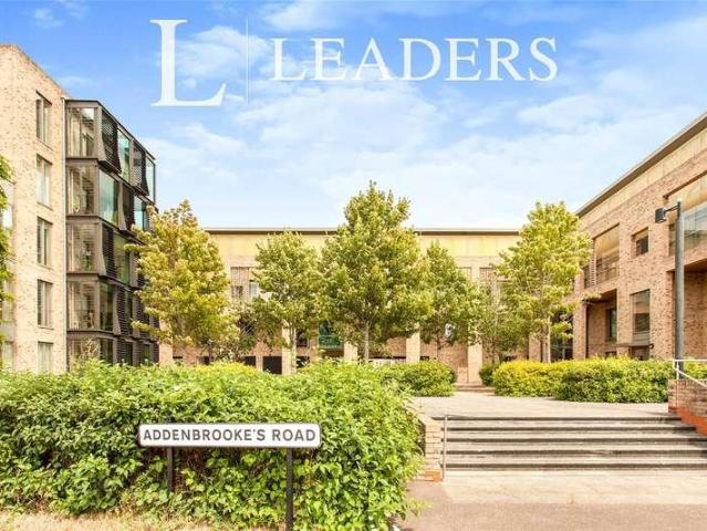Flat for sale in Arbury, Cambridgeshire