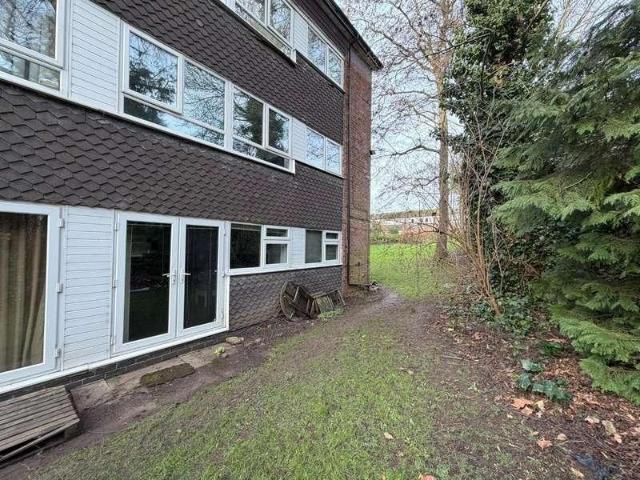 Flat for sale in Georgia, Greater Manchester