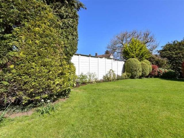 Flat for sale in Nork, Red Hill