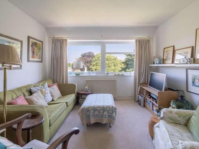 Flat for sale in The Slade, Oxfordshire