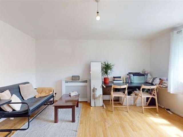 Flat for sale in London Borough of Lewisham, Greater London