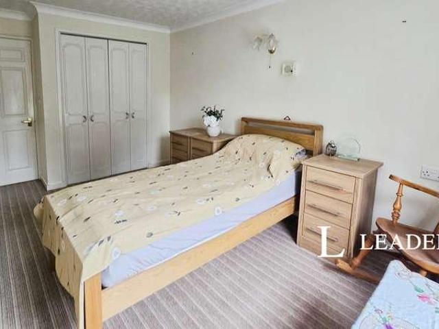 Flat for sale in Barbourne, Worcestershire