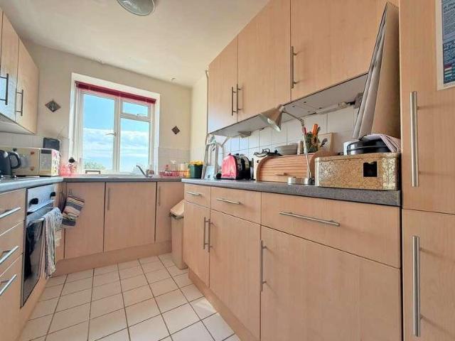 Flat for sale in Brunswick