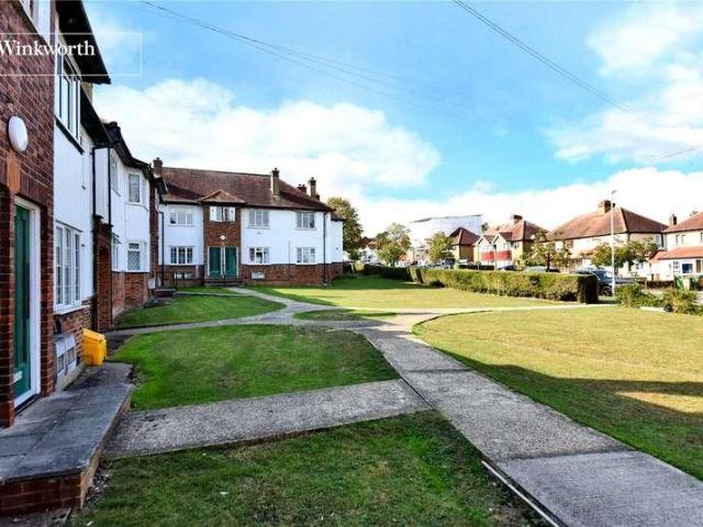 Flat for sale in London Borough of Sutton, Greater London