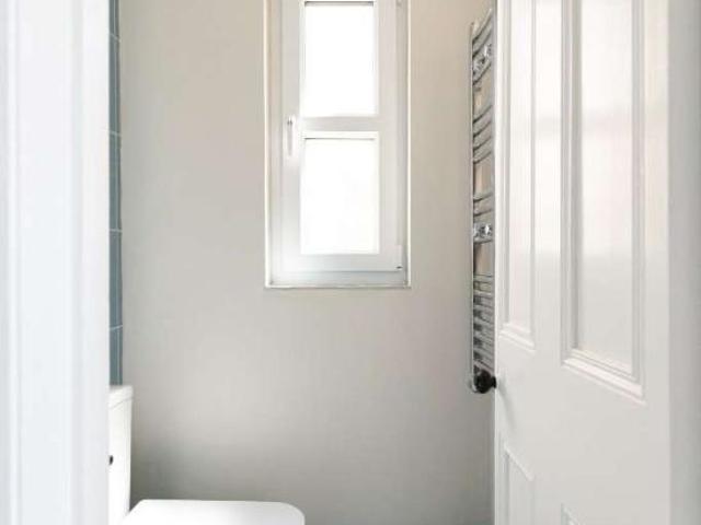 Flat for sale in West Marina, Guestling Green