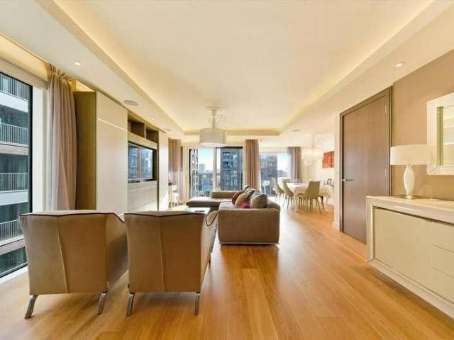 Flat for sale in Greater London