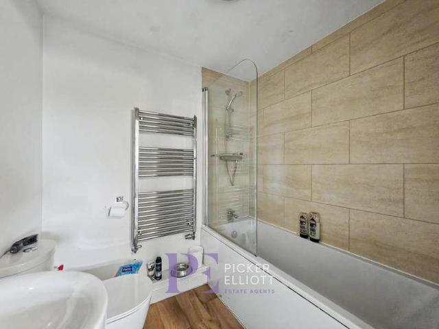 Flat for sale in Barton, Leicestershire