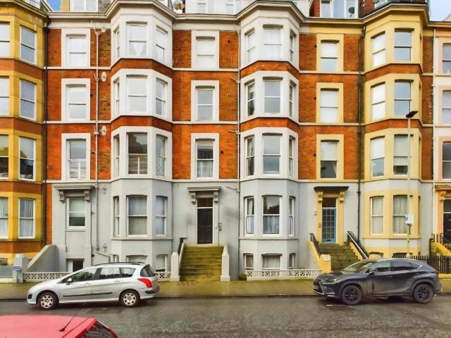 Flat for sale in South Cliff, Kepwick
