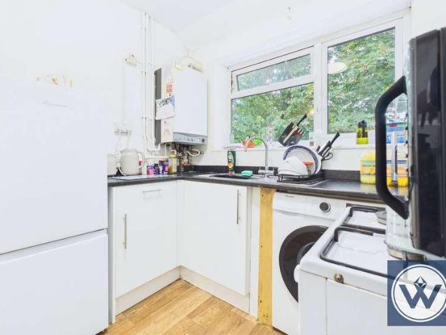 Flat for sale in Slough